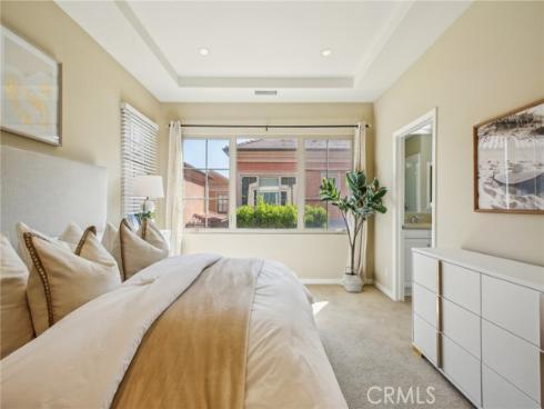 76  Bianco  , Irvine, CA