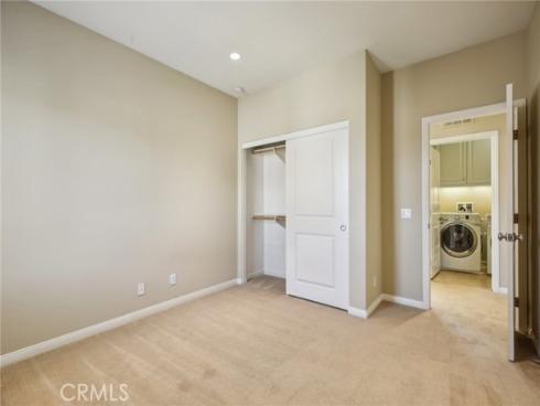 76  Bianco  , Irvine, CA