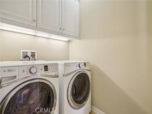 76  Bianco  , Irvine, CA