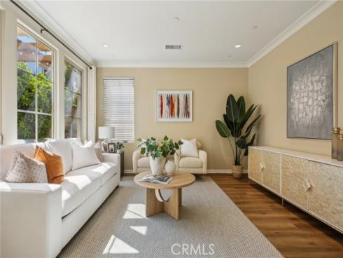 76  Bianco  , Irvine, CA