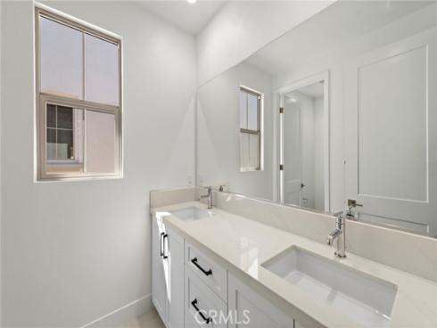 122 Eversedge , Irvine, CA