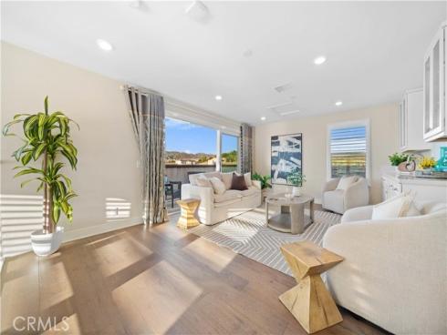 73  Pelican   Lane, Irvine, CA