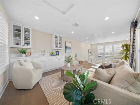 73  Pelican   Lane, Irvine, CA