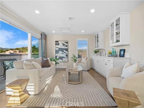 73  Pelican   Lane, Irvine, CA