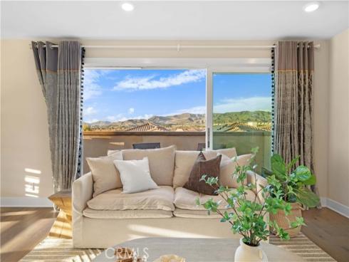 73  Pelican   Lane, Irvine, CA