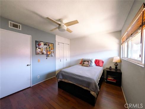 54 Oval 3 Road, Irvine, CA