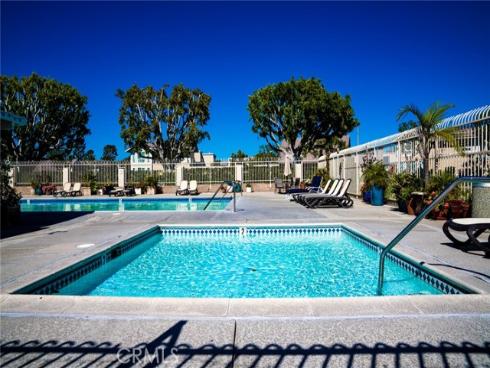 54 Oval 3 Road, Irvine, CA