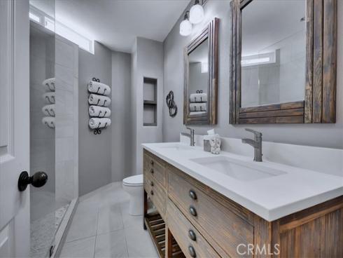 22 Colonial , Irvine, CA