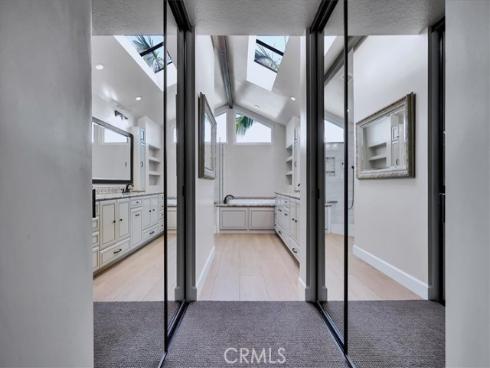 22 Colonial , Irvine, CA