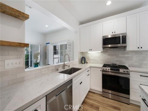 210  Garden Gate   Lane, Irvine, CA