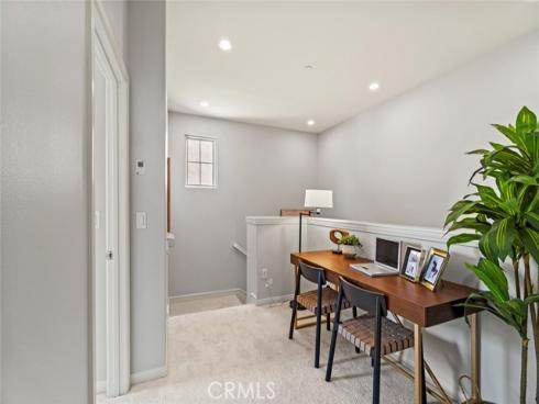 111 Thornhurst , Irvine, CA