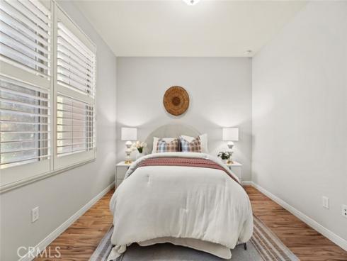 111 Thornhurst , Irvine, CA