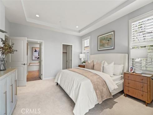 111 Thornhurst , Irvine, CA