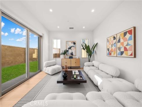 312 Carefree , Irvine, CA