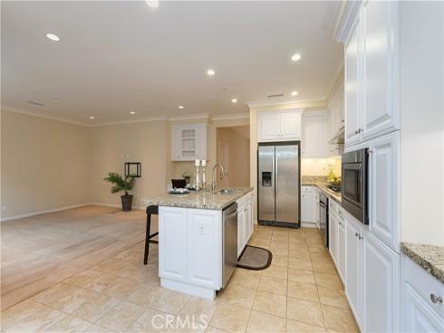 88 Brindisi , Irvine, CA