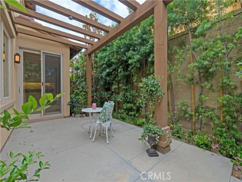 88 Brindisi , Irvine, CA