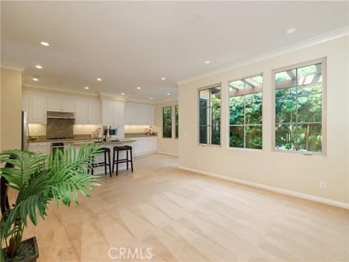 88 Brindisi , Irvine, CA