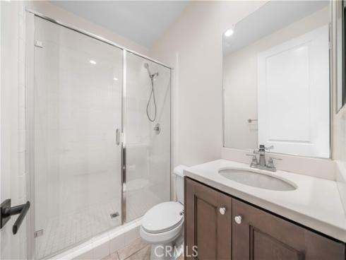 120  Halo  , Irvine, CA