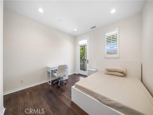 120  Halo  , Irvine, CA