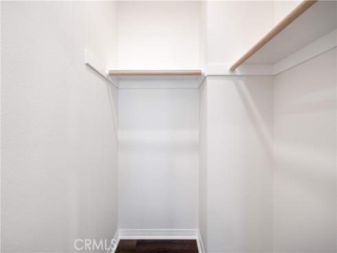 120  Halo  , Irvine, CA