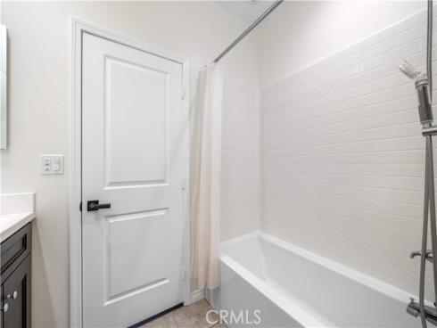 120  Halo  , Irvine, CA