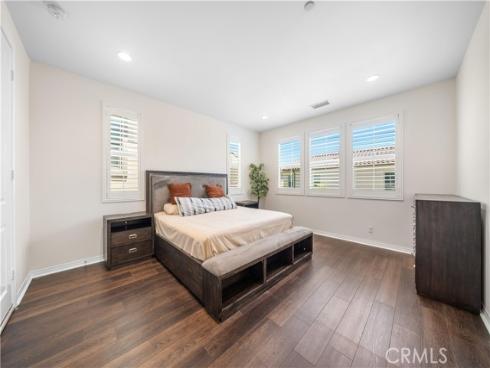 120  Halo  , Irvine, CA