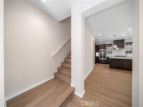 120  Halo  , Irvine, CA