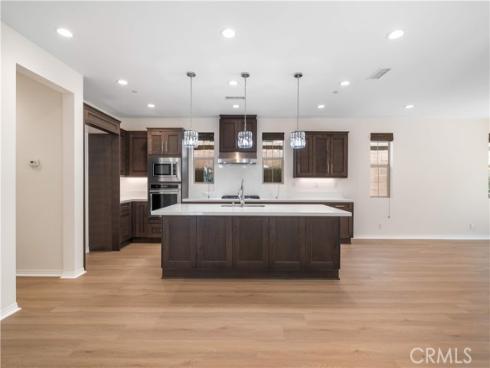 120  Halo  , Irvine, CA