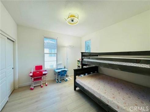 345 Tall Oak , Irvine, CA