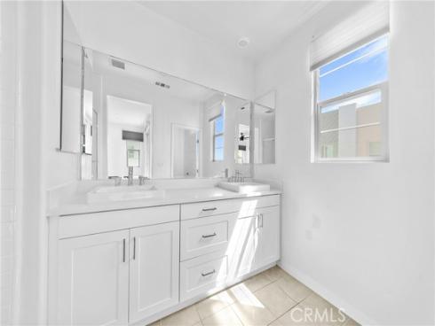 208 Harringay , Irvine, CA