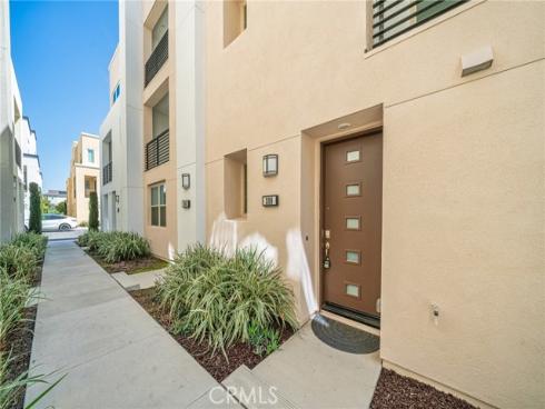 208 Harringay , Irvine, CA