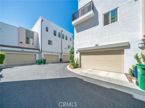 208 Harringay , Irvine, CA