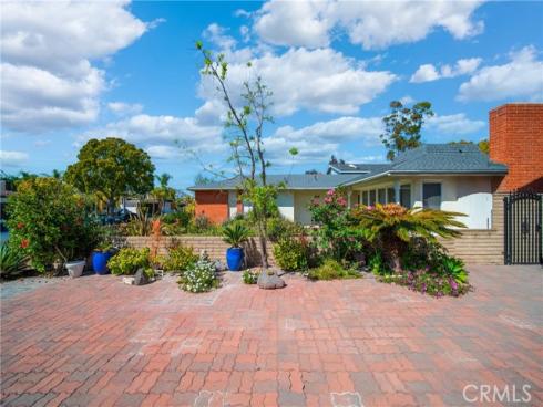 30 Mann Street, Irvine, CA