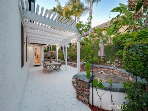 32 Capistrano , Irvine, CA