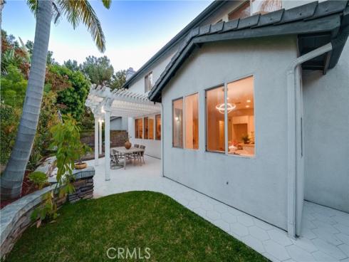 32 Capistrano , Irvine, CA