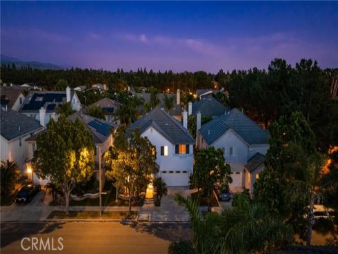 32 Capistrano , Irvine, CA