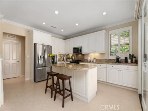 81  Splendor  , Irvine, CA