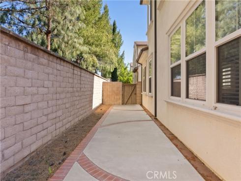 81  Splendor  , Irvine, CA