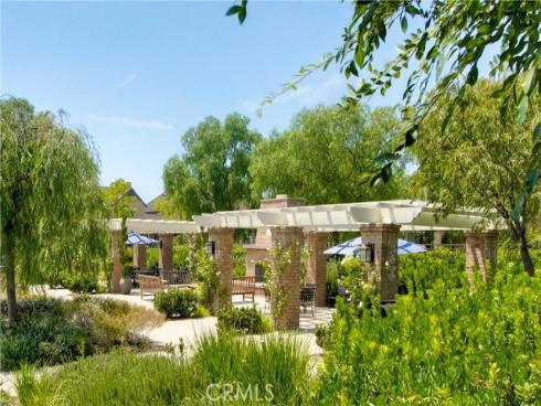 81  Splendor  , Irvine, CA