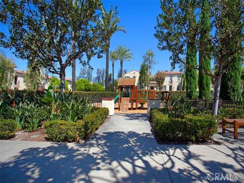 81  Splendor  , Irvine, CA