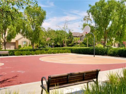 81  Splendor  , Irvine, CA