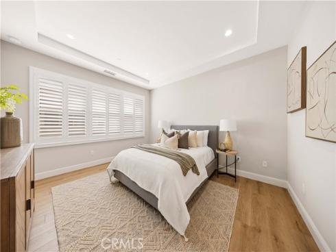 240 Mayfair , Irvine, CA