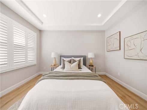 240 Mayfair , Irvine, CA