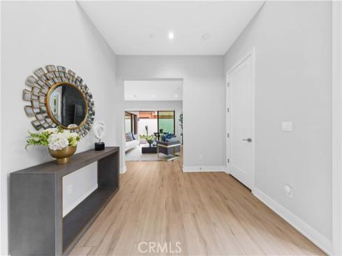 181 Plum Lily , Irvine, CA