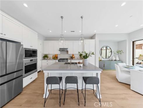 181 Plum Lily , Irvine, CA