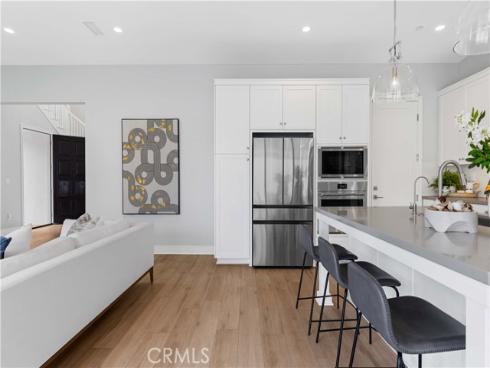 181 Plum Lily , Irvine, CA