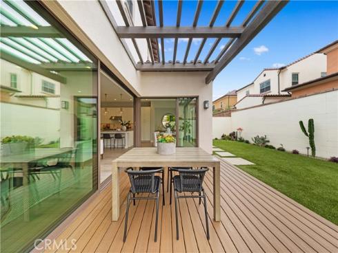 181 Plum Lily , Irvine, CA