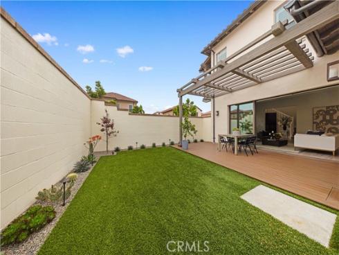 181 Plum Lily , Irvine, CA