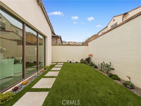 181 Plum Lily , Irvine, CA