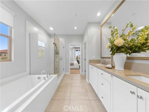 181 Plum Lily , Irvine, CA